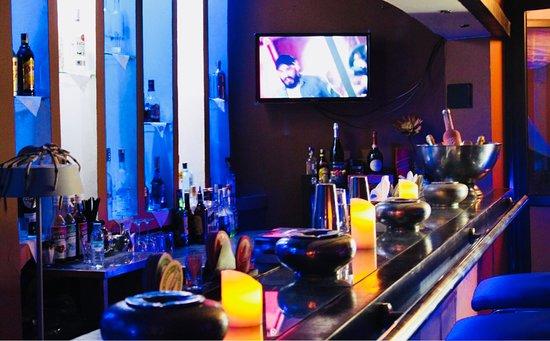 Le Rolls -s Restaurant Bar